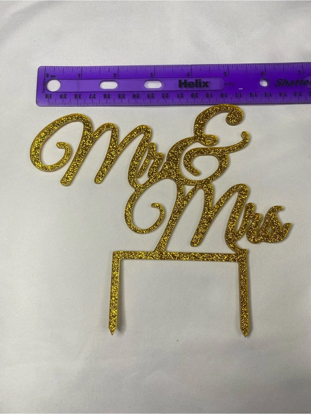 Gold Glitter Acrylic ‘Mr and Mrs’ Cake Topper
